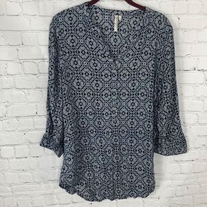 Grand & Greene Blue Patterned Blouse Size Small